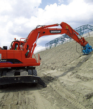 COMPACTOR