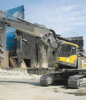 DIGGING FRONT